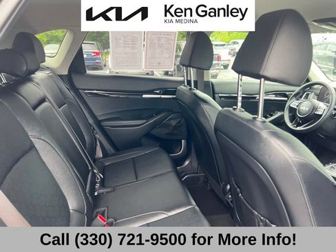 Certified 2025 Kia Seltos EX AWD/4WD image 57