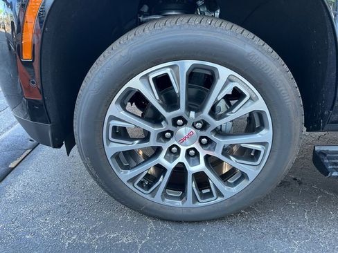 New 2026 GMC Yukon XL Denali w/ Sun & Power Step Package image 7