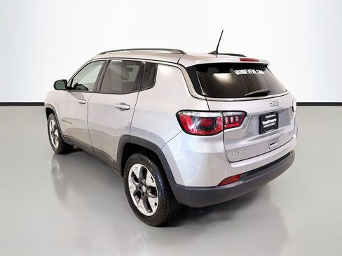 Used 2019 Jeep Compass Limited AWD/4WD image 4