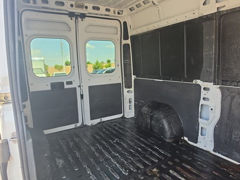 Used 2021 RAM ProMaster 2500 FWD image 16