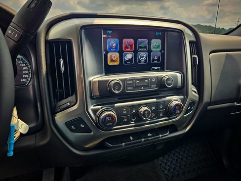 Used 2018 Chevrolet Silverado 1500 LT w/ All Star Edition AWD/4WD image 20