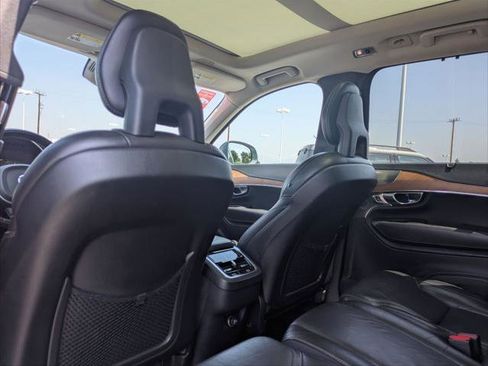 Used 2016 Volvo XC90 T6 Inscription w/ Vision Package AWD/4WD image 22