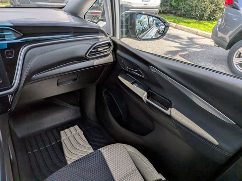 Certified 2023 Chevrolet Bolt LT w/ Driver Confidence Package FWD image 89