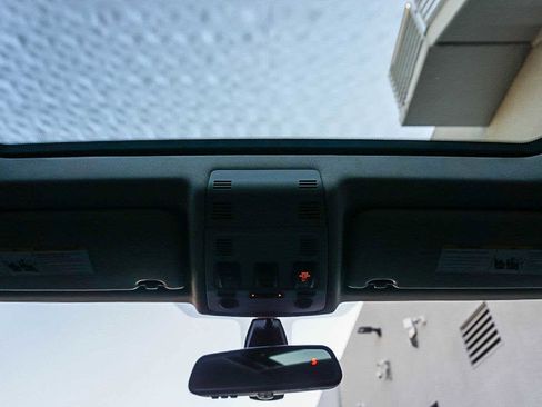 Used 2015 BMW X1 xDrive28i image 18