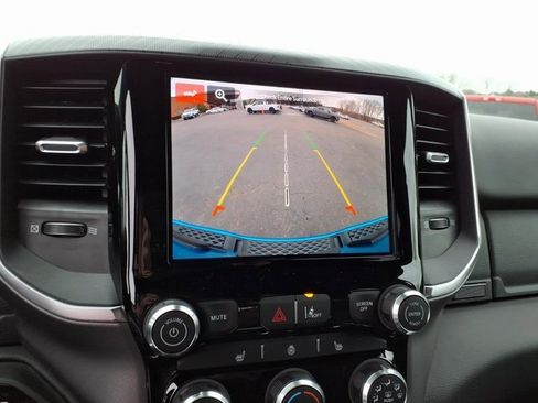 New 2026 RAM 1500 4x4 Crew Cab image 17