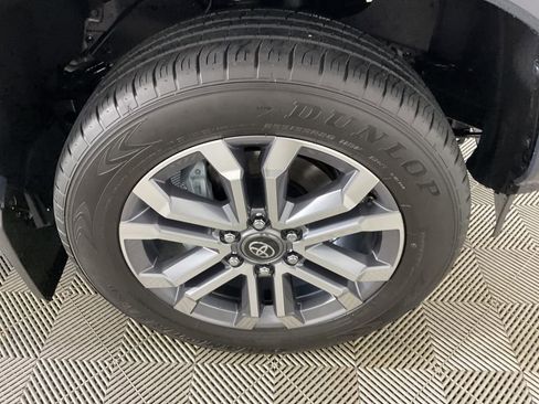 New 2026 Toyota 4Runner Limited AWD/4WD image 10
