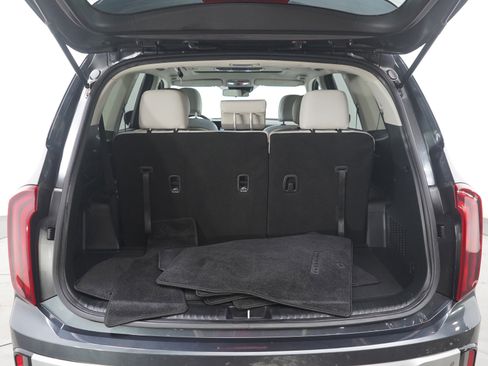 Used 2023 Kia Telluride S w/ S Sunroof Package image 19