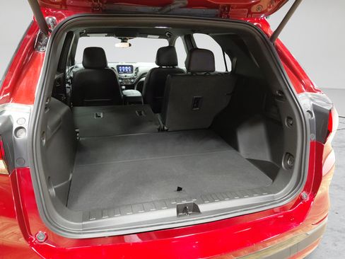 Certified 2022 Chevrolet Equinox RS w/ RS Leather Package AWD/4WD image 17