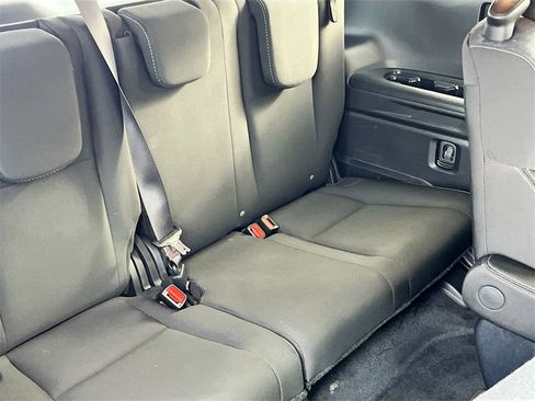 Used 2023 Subaru Ascent Premium w/ Convenience Package image 28