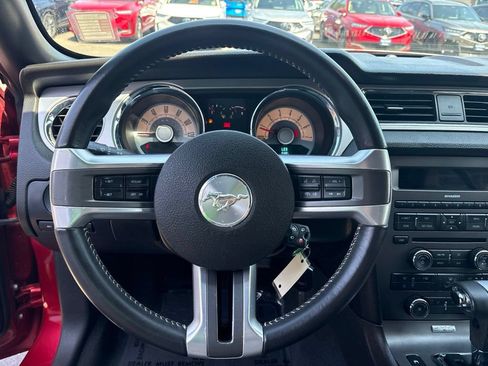 Used 2010 Ford Mustang Premium RWD image 16