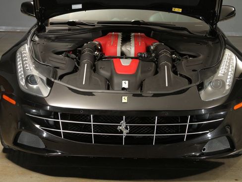 Used 2016 Ferrari FF image 55