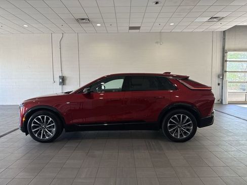 Certified 2024 Cadillac Lyriq Sport AWD/4WD image 2