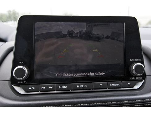 Used 2024 Nissan Rogue S AWD/4WD image 14