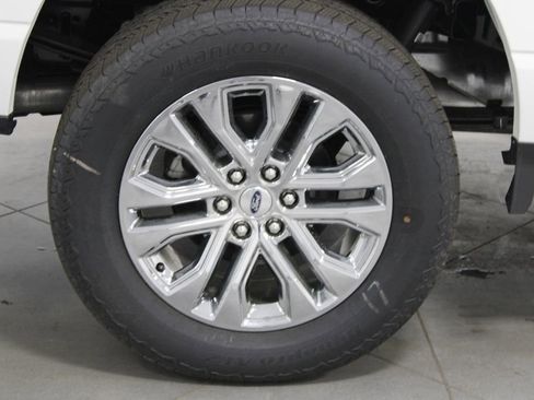 New 2025 Ford F150 Lariat w/ Equipment Group 501A Mid image 13