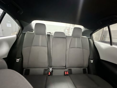 Used 2025 Toyota Corolla SE FWD image 33