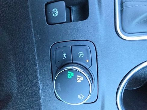 Used 2023 Chevrolet Traverse LT w/ LPO, Floor Liner Package AWD/4WD image 16