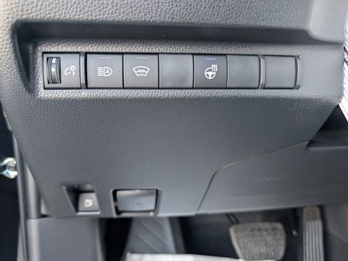 New 2025 Toyota RAV4 XLE image 23