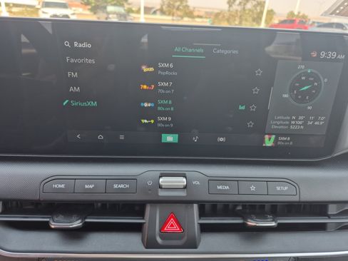 Used 2025 Kia K4 FWD image 29