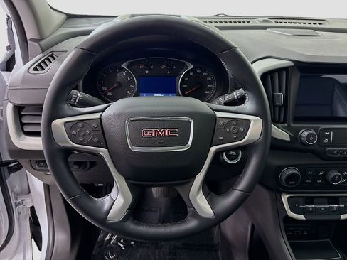 Certified 2024 GMC Terrain SLT w/ Infotainment Package II image 12