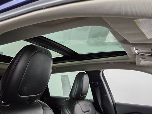 Used 2015 Jeep Cherokee Limited image 38