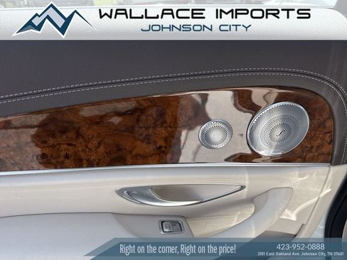 Used 2018 Mercedes-Benz E 300 4MATIC image 41
