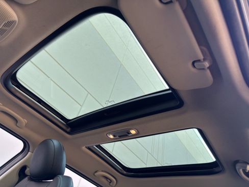 Used 2019 MINI Cooper Clubman S image 11