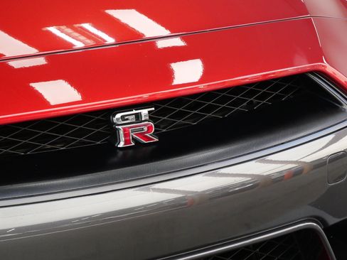 Used 2015 Nissan GT-R Premium AWD/4WD image 43