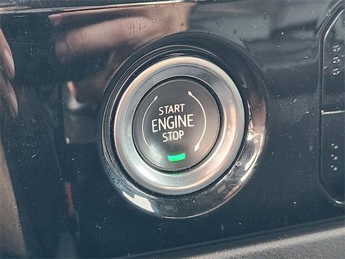 Used 2024 Chevrolet Silverado 1500 LT image 20