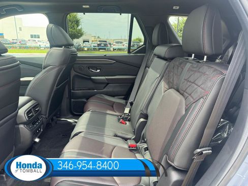 New 2026 Honda Pilot Black Edition image 16