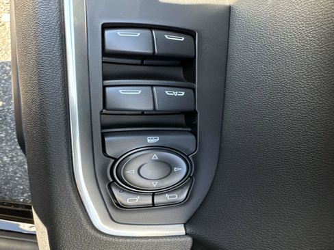 New 2026 GMC Sierra 1500 Elevation image 21