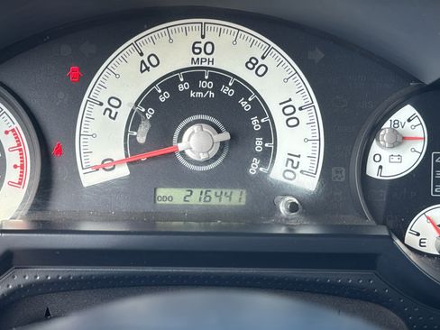 Used 2010 Toyota FJ Cruiser 4WD image 33