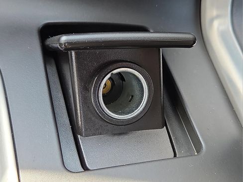 Used 2015 Chevrolet Corvette Stingray Convertible w/ 3LT Preferred Equipment Group image 16