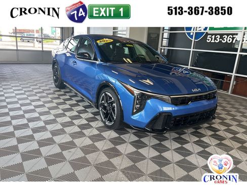 Used 2025 Kia K4 GT-Line image 1