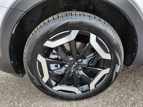 Certified 2025 Kia Telluride EX w/ EX Captain's Chair Package image 19