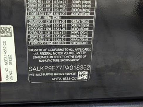 Used 2023 Land Rover Range Rover SE AWD/4WD image 24