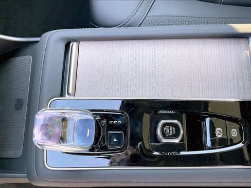 New 2026 Volvo XC90 T8 Plus w/ Protection Package image 10