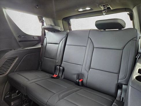 Used 2022 Chevrolet Tahoe Z71 w/ Luxury Package image 22