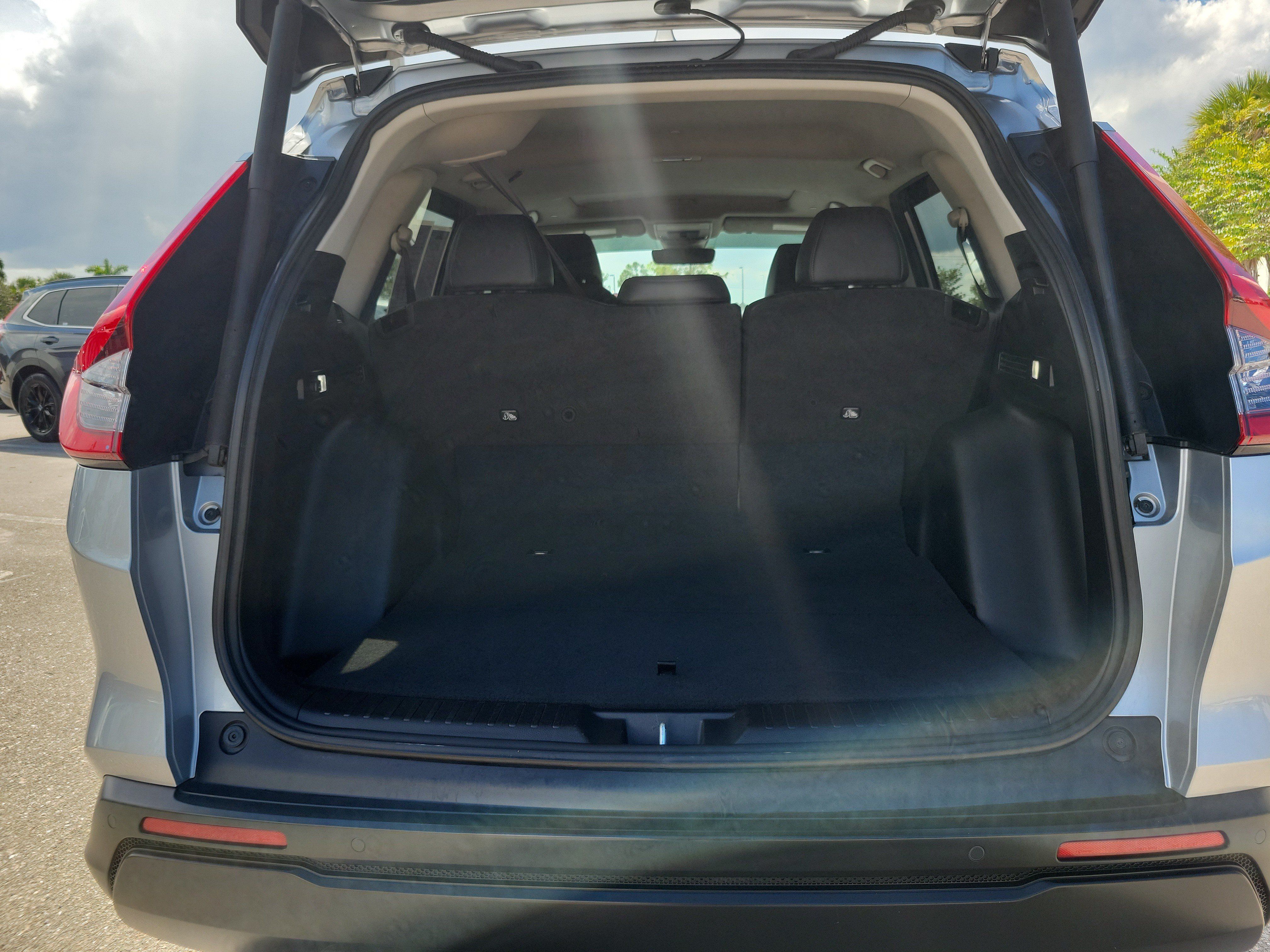 Used 2023 Honda CR-V EX-L image 9