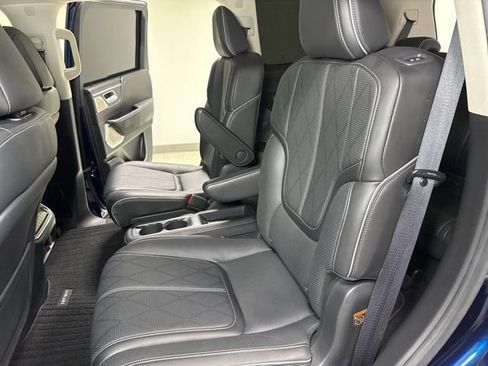 Used 2025 INFINITI QX80 Sensory AWD/4WD image 29