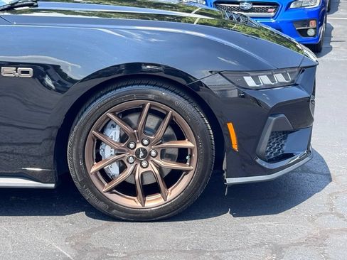 Used 2025 Ford Mustang GT Premium RWD image 41