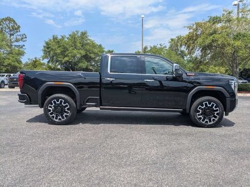 New 2026 GMC Sierra 2500 Denali w/ Denali Reserve Package AWD/4WD image 2