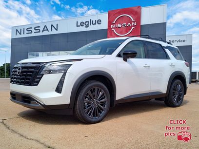 New 2026 Nissan Pathfinder SL w/ SL Premium Package