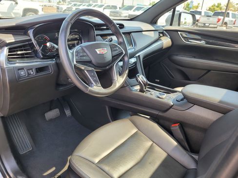 Used 2022 Cadillac XT5 Premium Luxury FWD image 9