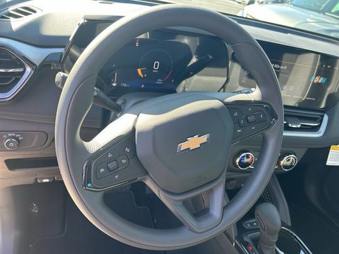 New 2026 Chevrolet TrailBlazer LS image 9