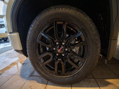 Certified 2019 GMC Sierra 1500 Elevation w/ Elevation Value Package image 24