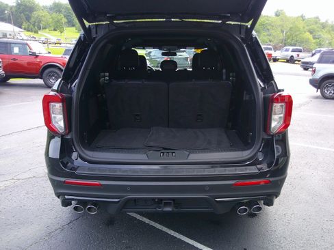 Used 2022 Ford Explorer ST w/ Equipment Group 401A image 10
