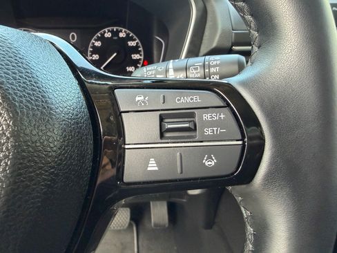 Used 2025 Honda Pilot Touring image 19