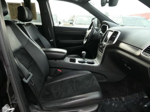 Used 2015 Jeep Grand Cherokee Altitude image 25
