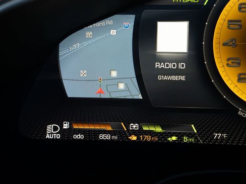 Used 2024 Ferrari SF90 Spider image 40