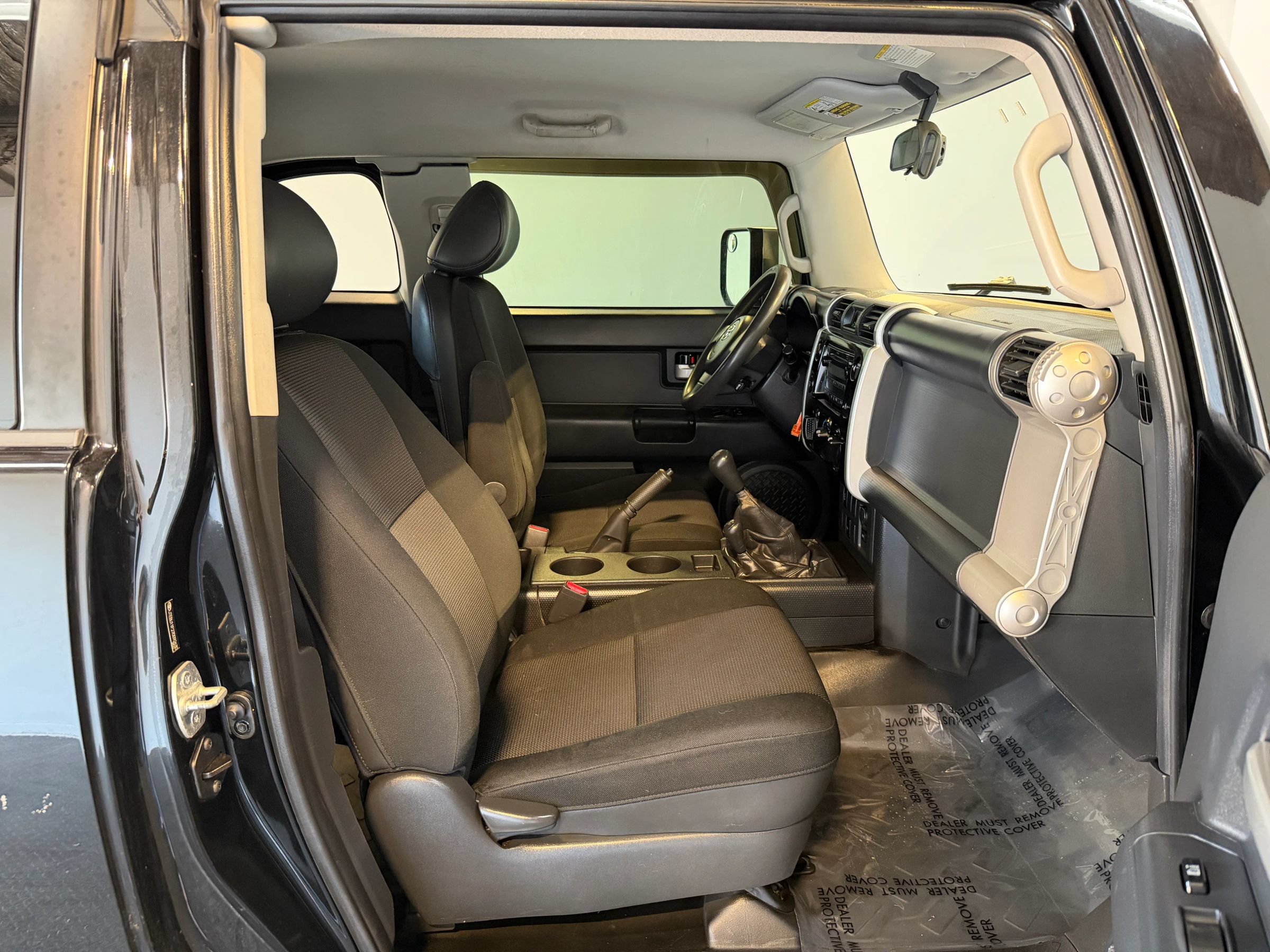 Used 2007 Toyota FJ Cruiser 4WD w/ Convenience Pkg image 24